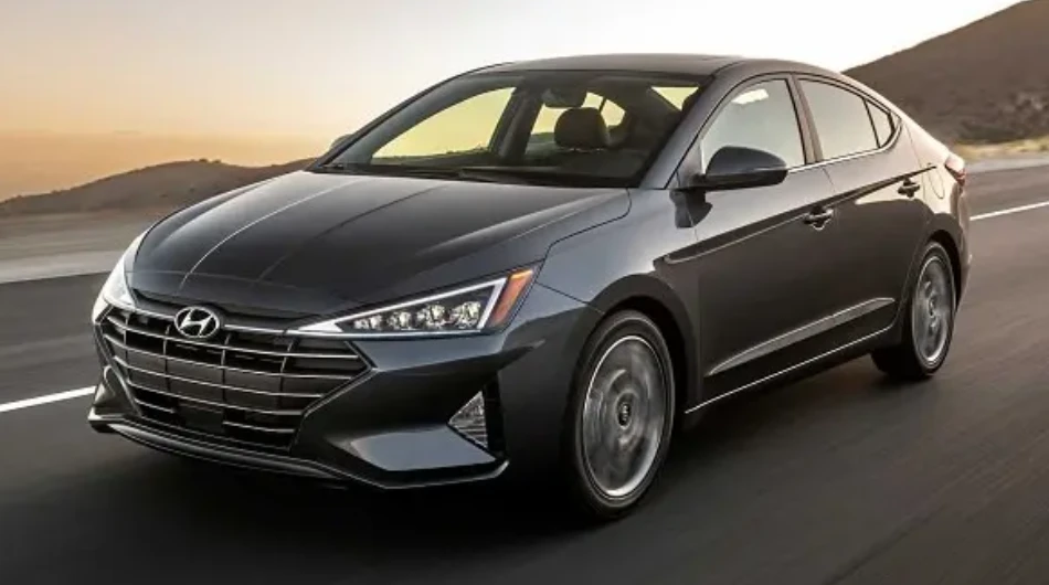 مقایسه کی ام سی J7 با هیوندای النترا