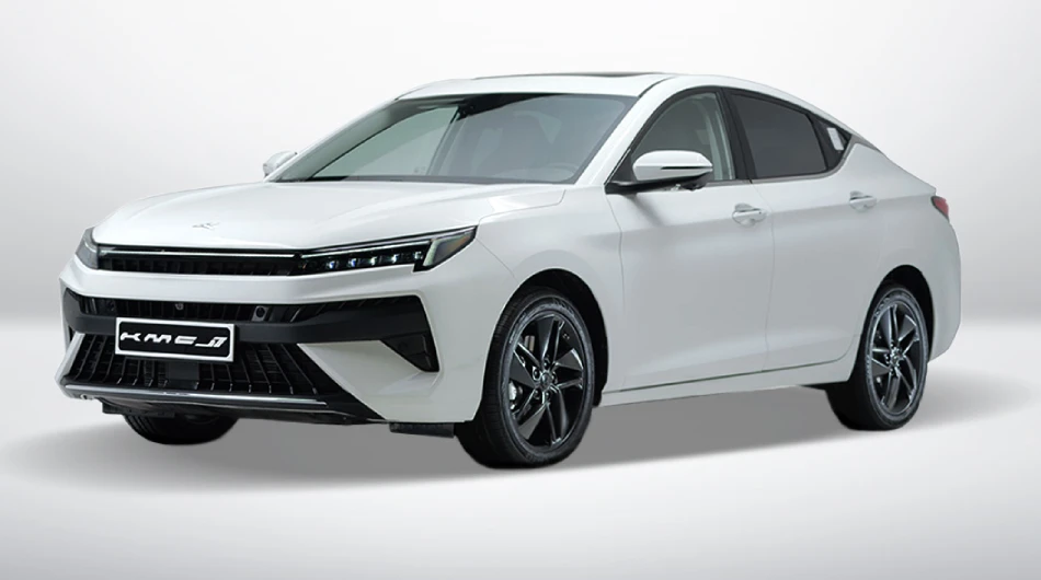 مقایسه کی ام سی J7 با هیوندای النترا