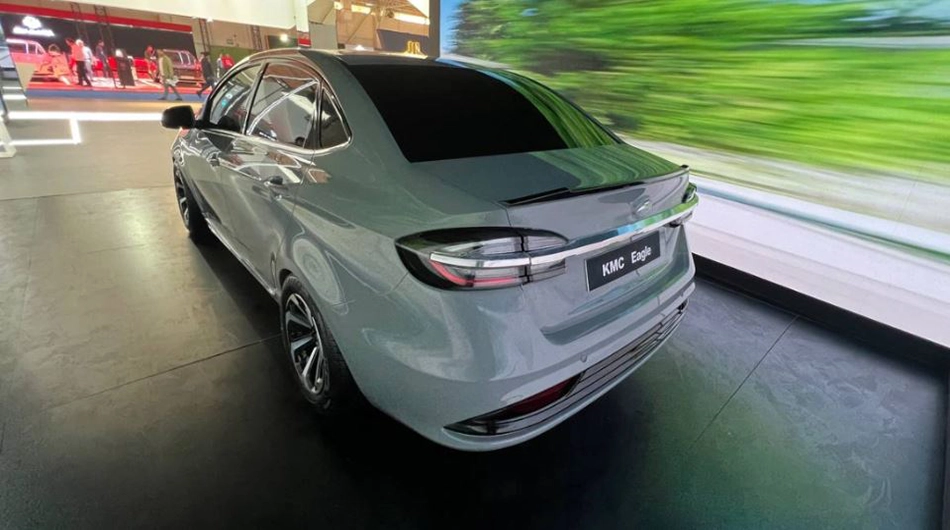 کی ام سی ایگل