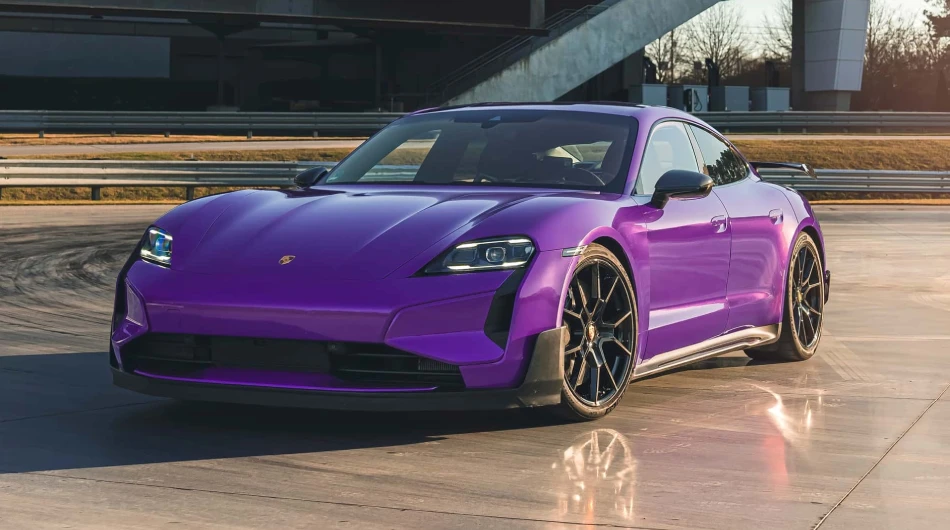 10 تا از سریعترین خودروهای برقی 2025